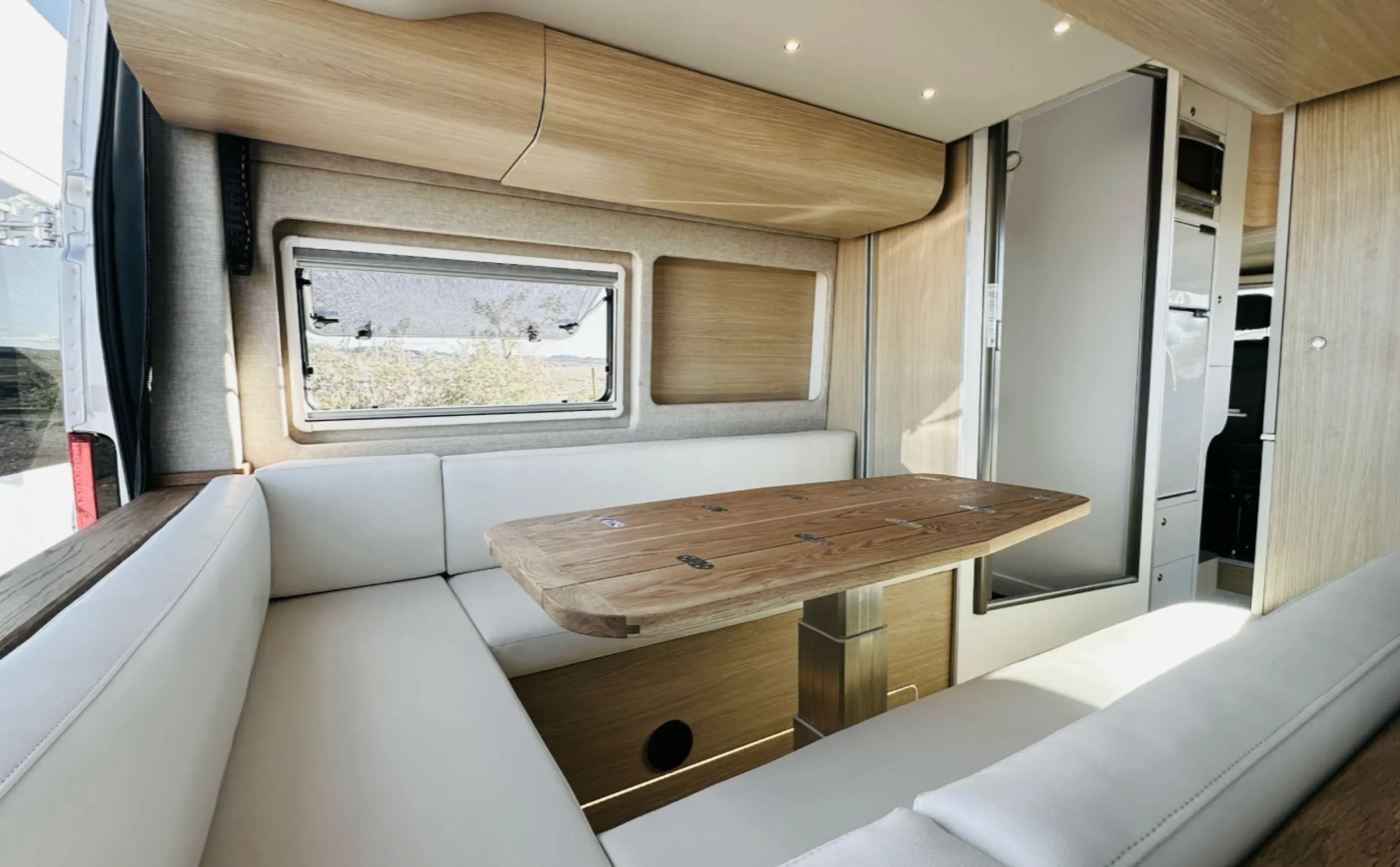 Nomadic Ark ACR Range Acrylic Flush Window - Image 43